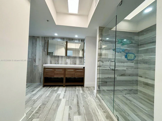 6301 Collins Ave # 2604, Miami Beach FL 33141