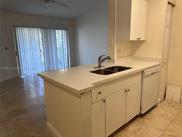 252 Centergate Dr # 301, Miramar FL 33025