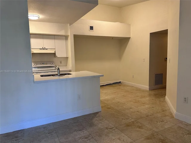 252 Centergate Dr # 301, Miramar FL 33025