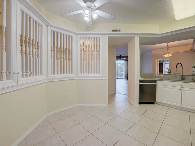 7725 Yardley Dr # 207, Tamarac FL 33321