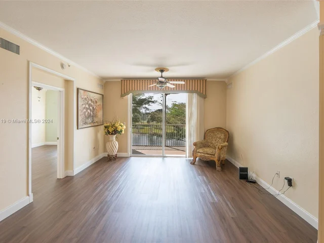 7725 Yardley Dr # 207, Tamarac FL 33321