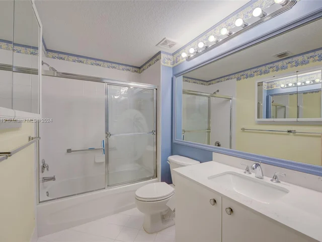 7725 Yardley Dr # 207, Tamarac FL 33321