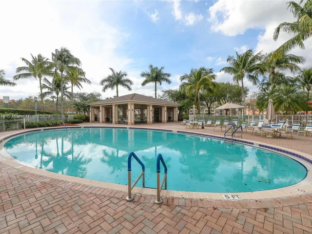 7725 Yardley Dr # 207, Tamarac FL 33321