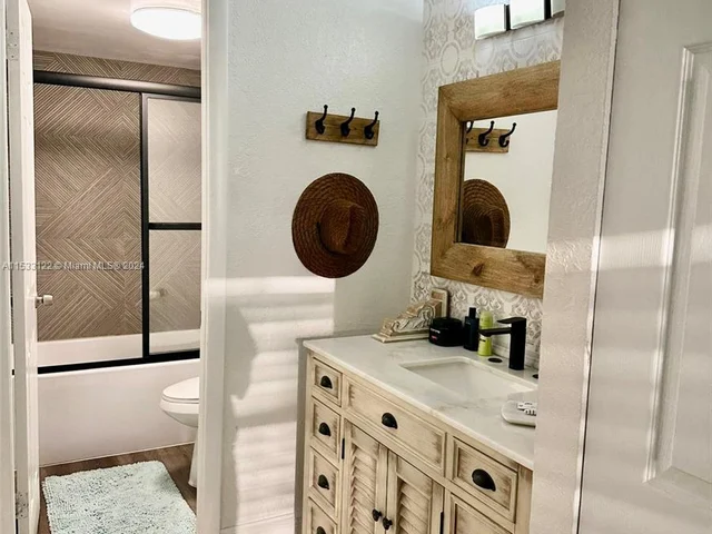 6900 Bay Dr # 4F, Miami Beach FL 33141