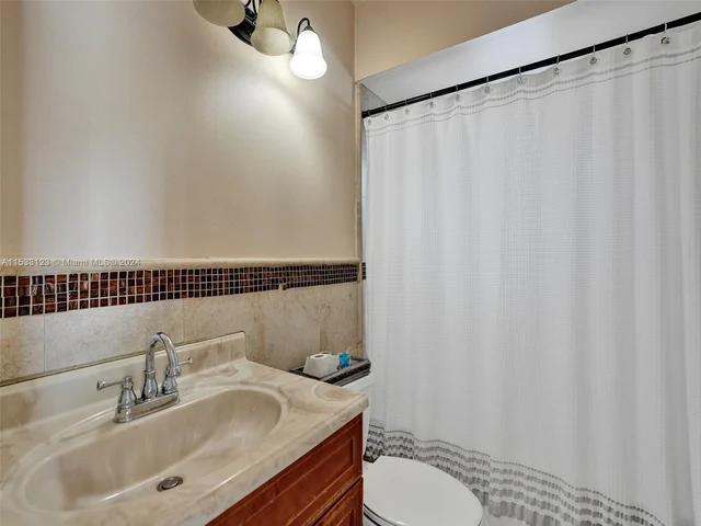 10800 NW 21st St, Sunrise FL 33322