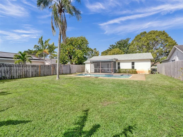 10800 NW 21st St, Sunrise FL 33322