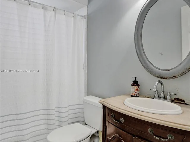 10800 NW 21st St, Sunrise FL 33322