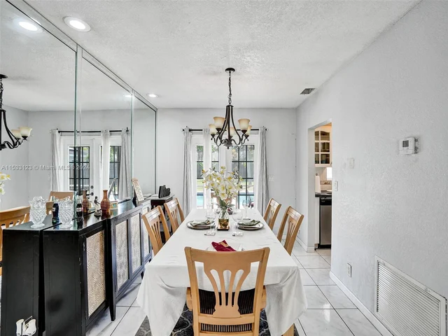 10800 NW 21st St, Sunrise FL 33322