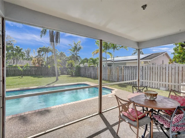 10800 NW 21st St, Sunrise FL 33322