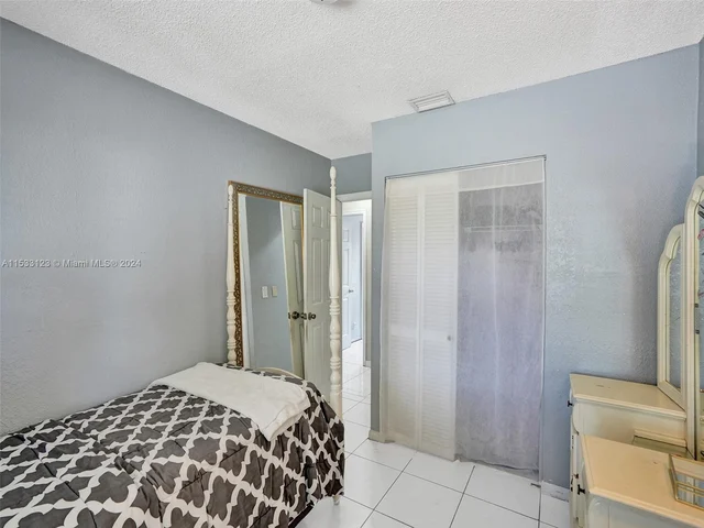 10800 NW 21st St, Sunrise FL 33322