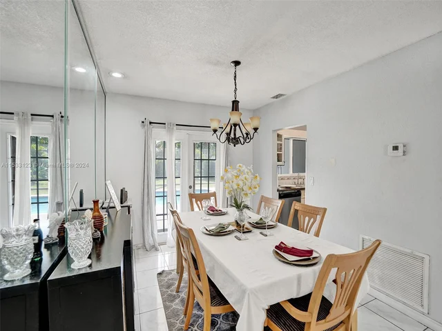 10800 NW 21st St, Sunrise FL 33322