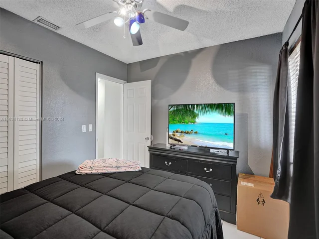 10800 NW 21st St, Sunrise FL 33322