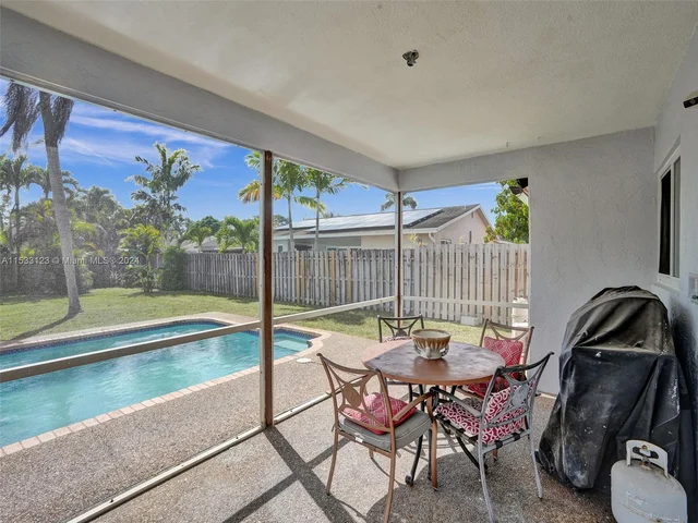 10800 NW 21st St, Sunrise FL 33322