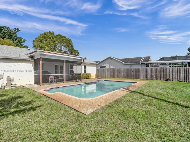 10800 NW 21st St, Sunrise FL 33322