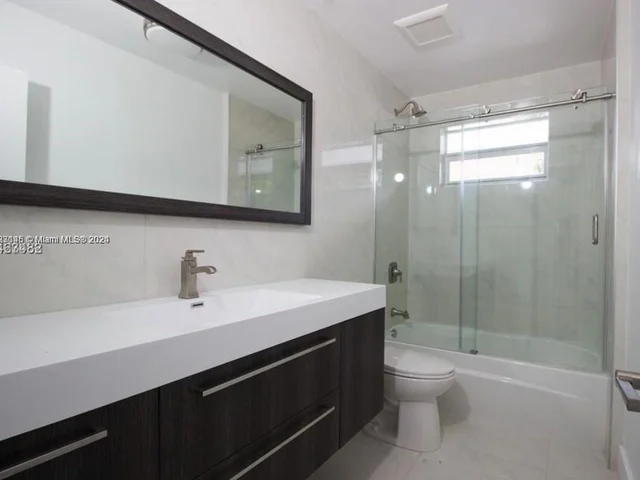 3751 NW 163rd St # 0, Miami Gardens FL 33054