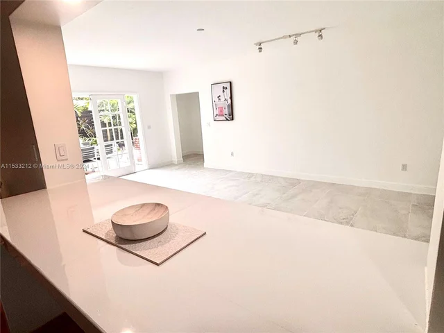 4150 Park Ave, Miami FL 33133