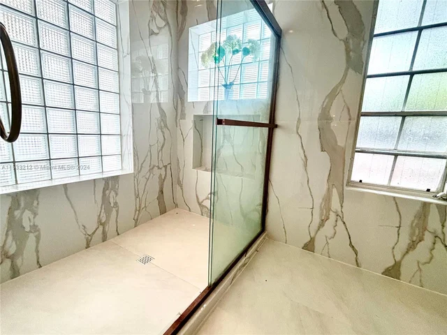 4150 Park Ave, Miami FL 33133