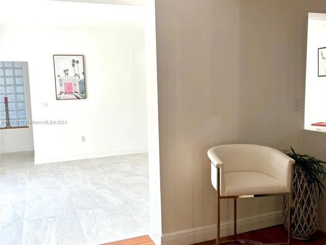 4150 Park Ave, Miami FL 33133