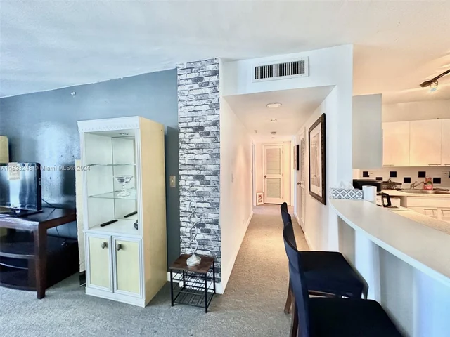 1500 Bay Rd # 502S, Miami Beach FL 33139