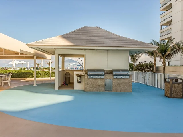 3546 S Ocean Blvd # 617, South Palm Beach FL 33480