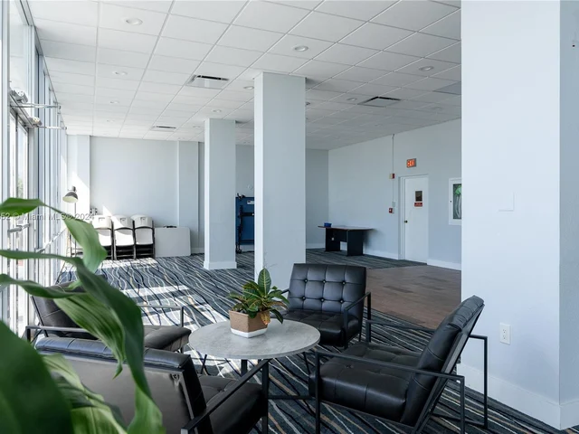 11930 N Bayshore Dr # 302, North Miami FL 33181