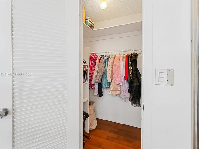 11930 N Bayshore Dr # 302, North Miami FL 33181