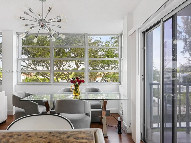 11930 N Bayshore Dr # 302, North Miami FL 33181