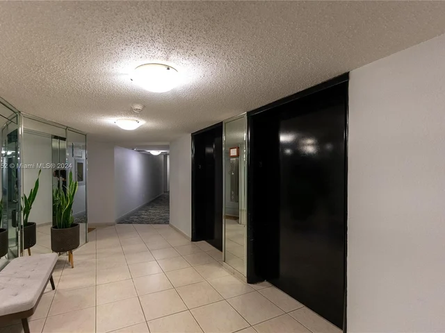11930 N Bayshore Dr # 302, North Miami FL 33181
