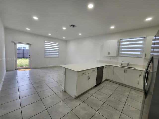 12735 SW 211th St # 12735, Miami FL 33177