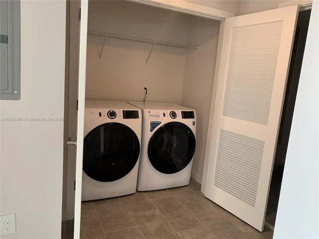 2500 SW 22nd Ter # 819, Fort Lauderdale FL 33312