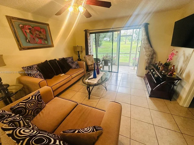 2510 SW 81st Ave # 107, Davie FL 33324