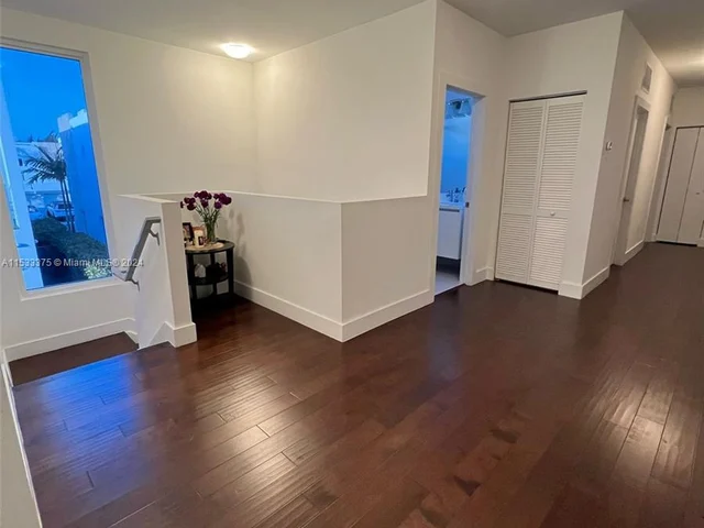 6750 NW 103rd Ave, Doral FL 33178