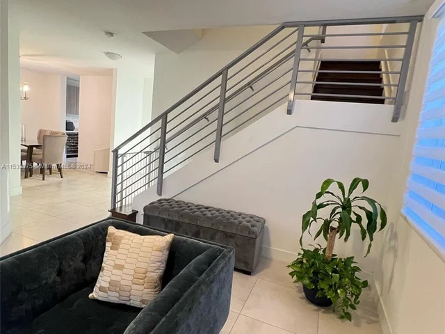 6750 NW 103rd Ave, Doral FL 33178