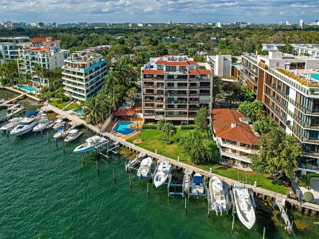 1632 S Bayshore Ct # 202, Miami FL 33133