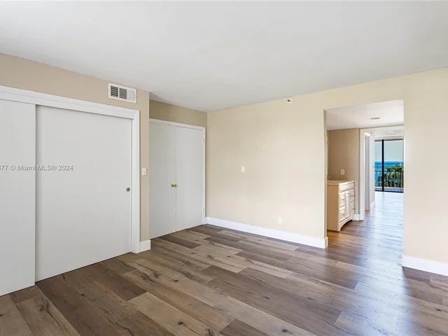 1632 S Bayshore Ct # 202, Miami FL 33133