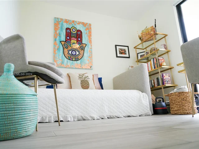 8430 SW 8th St # 504B, Miami FL 33144