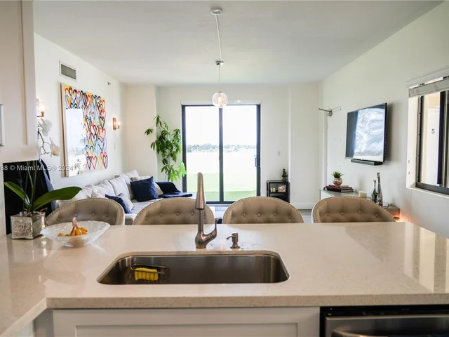 8430 SW 8th St # 504B, Miami FL 33144