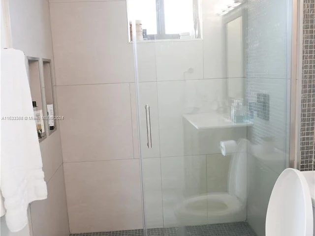 8430 SW 8th St # 504B, Miami FL 33144