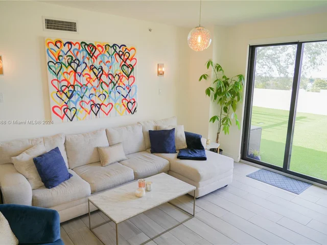 8430 SW 8th St # 504B, Miami FL 33144