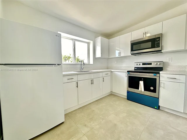 30 NW 32nd Pl # 1, Miami FL 33125