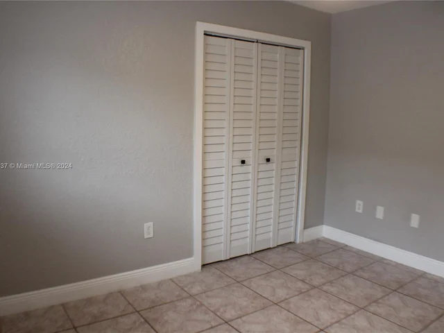 7579 W 31st Ave, Hialeah FL 33018