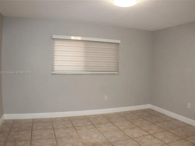 7579 W 31st Ave, Hialeah FL 33018