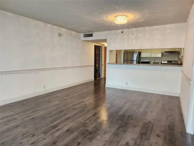 7601 E Treasure Dr # 1501, North Bay Village FL 33141