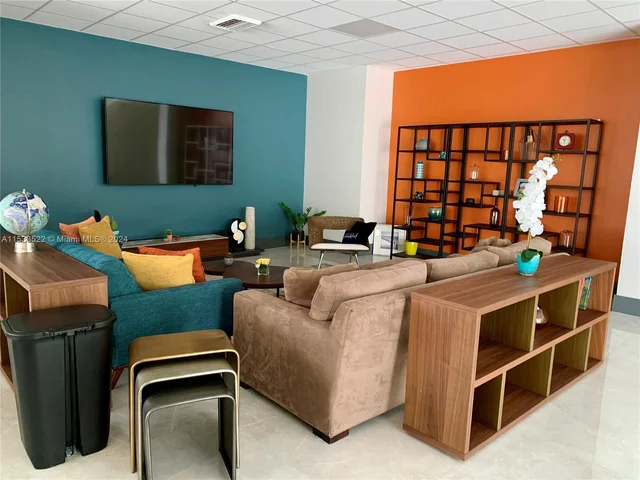 3140 S Ocean Dr # 2105, Hallandale Beach FL 33009