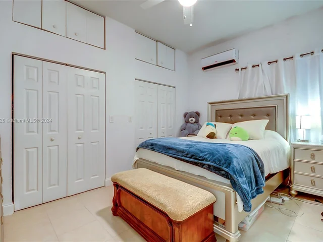 14610 SW 180th St, Miami FL 33177