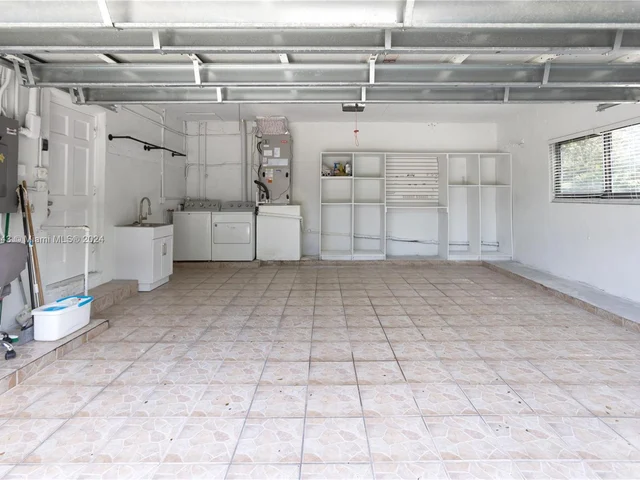 1545 Blue Rd, Coral Gables FL 33146