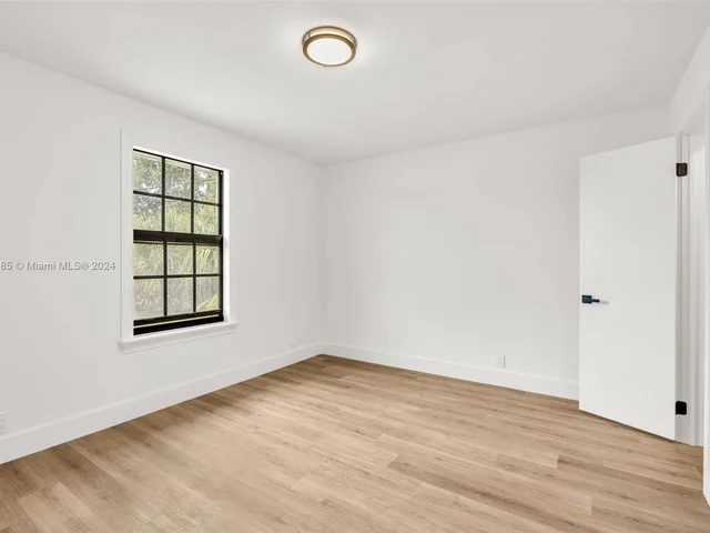 11 NE 17th Ave, Boynton Beach FL 33435