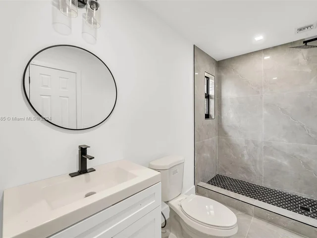 11 NE 17th Ave, Boynton Beach FL 33435