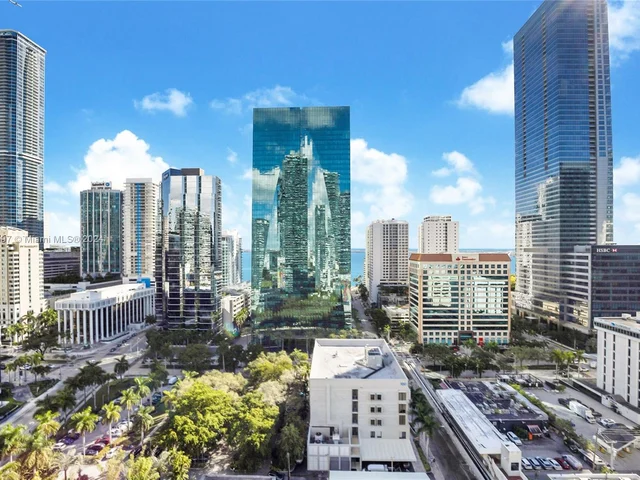 1300 S Miami Ave # 1705, Miami FL 33130