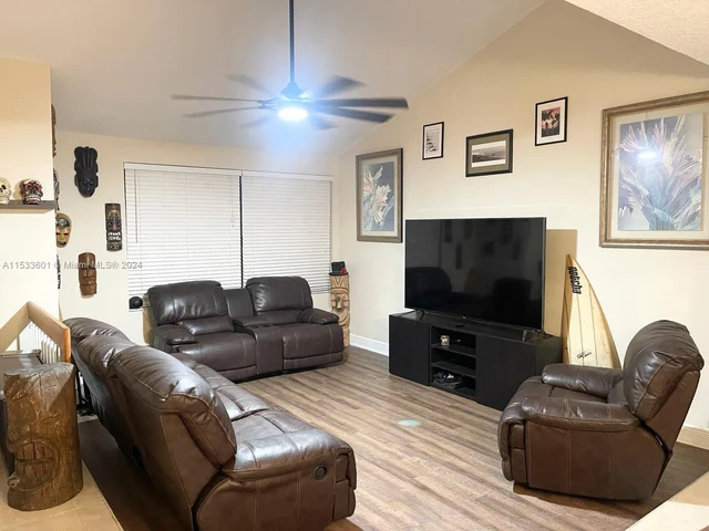 6731 NW 26th Way, Fort Lauderdale FL 33309